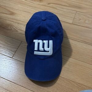 NY Giants hat, OSFA, in great condition